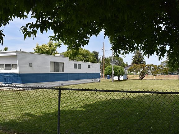 3rd image of 2316 North Ave W