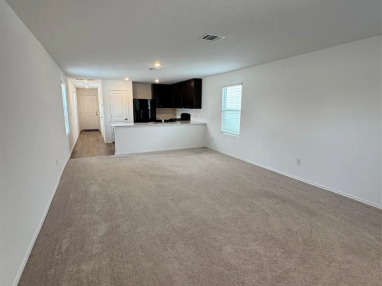 63 Trinity Cir — Photo 6