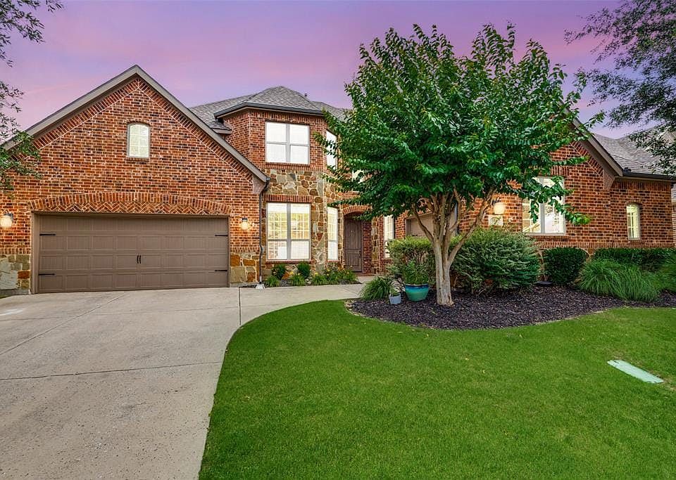 1st image of 684 Quail Creek Dr