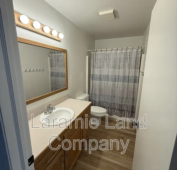1736 Sanders Dr — Photo 8