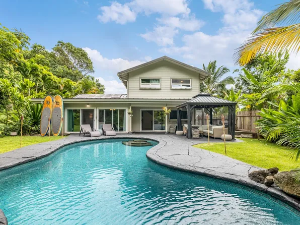 46-490 Kuneki St, Kaneohe, HI 96744