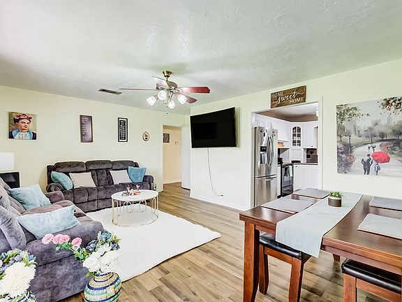 2nd image of 502 S 13th St