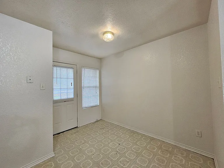 4501 Deek Dr #A-D — Photo 7