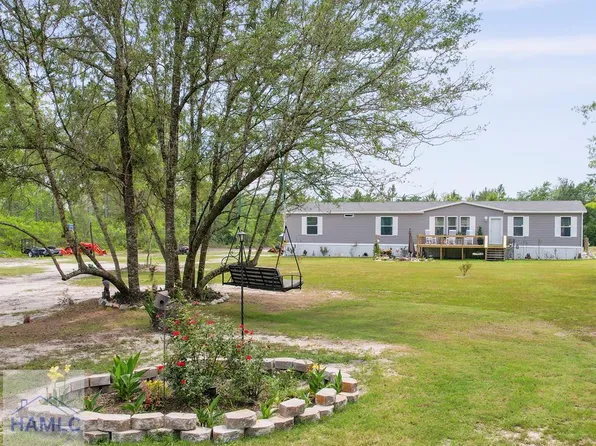 591 Simmons Place Dr SE, Ludowici, GA 31316