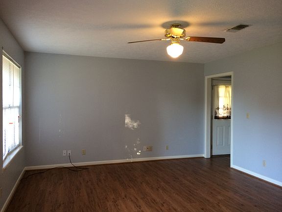 3rd image of 1805 Cheryl Dr