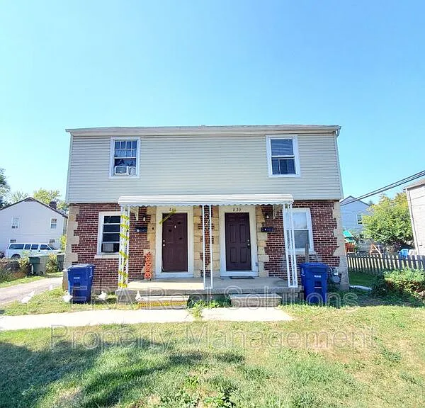 839 S Ogden Ave — Photo 6