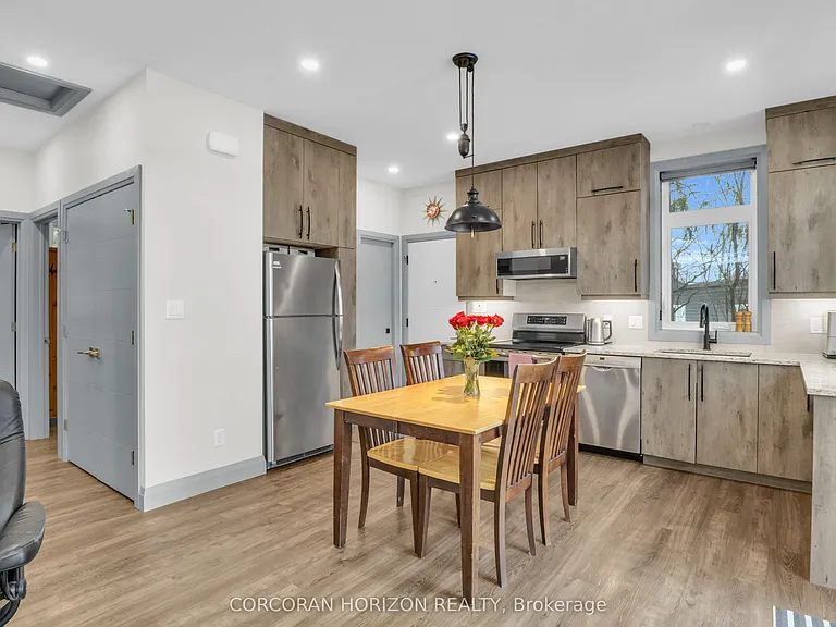 21 Cottage Ln — Photo 15