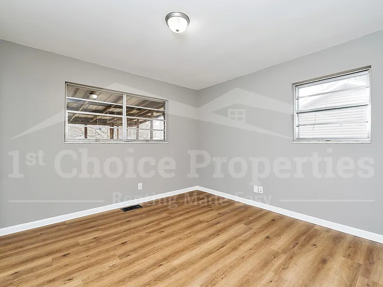 236 Clifton St — Photo 19