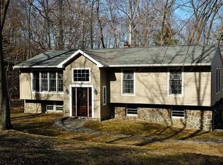 3 Margaret Dr, Hopewell Junction, NY 12533