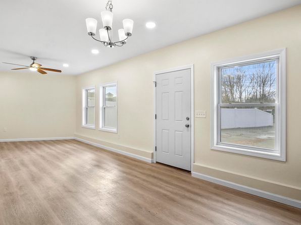 16 Hammond Road UNIT 1, Milford, NH 03055