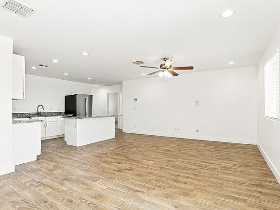 4th image of 5919 S 12th Ln