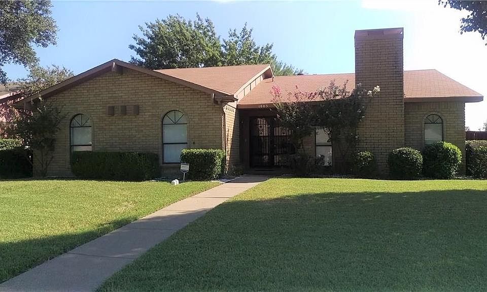 1st image of 1803 Post Oak Ln