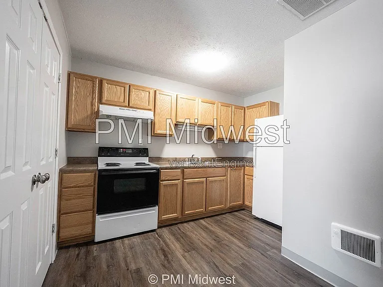 1702 W Michigan St #10 — Photo 10