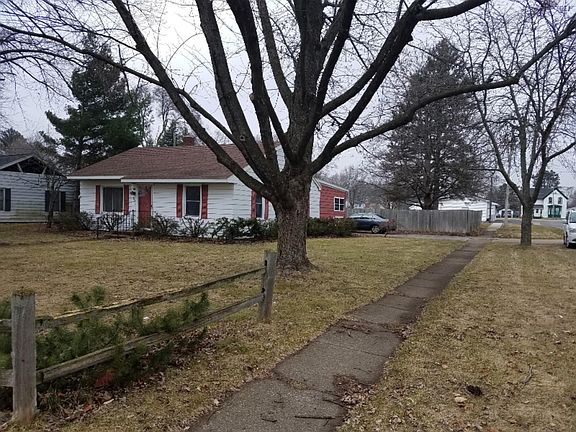 4th image of 411 E Heath Ave