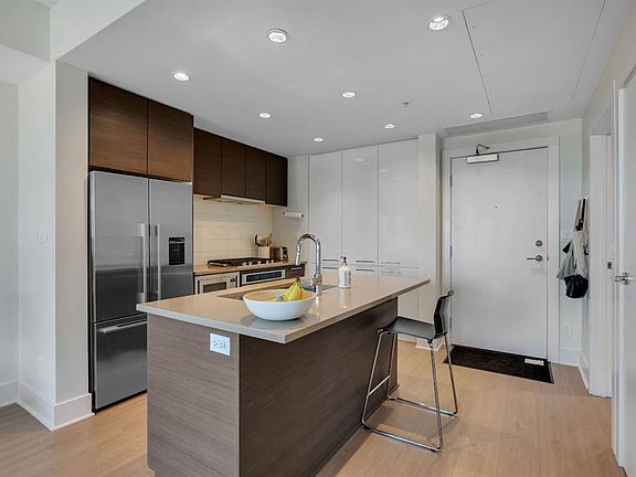 5th image of 38 W 9th St NE #412