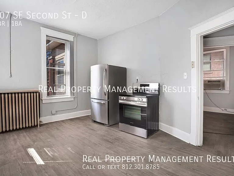 307 SE 2nd St #D — Photo 6