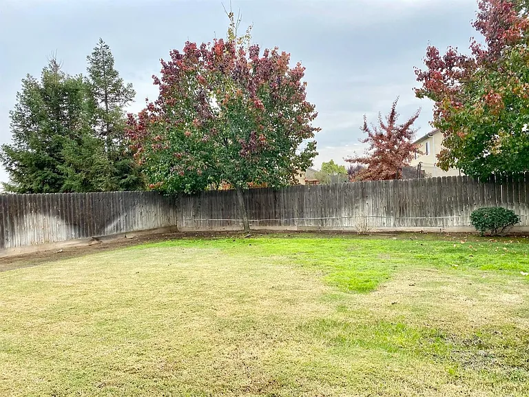 6083 E Dayton Ave — Photo 8
