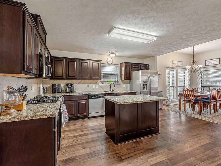 918 Dove Landing Ave — Photo 6