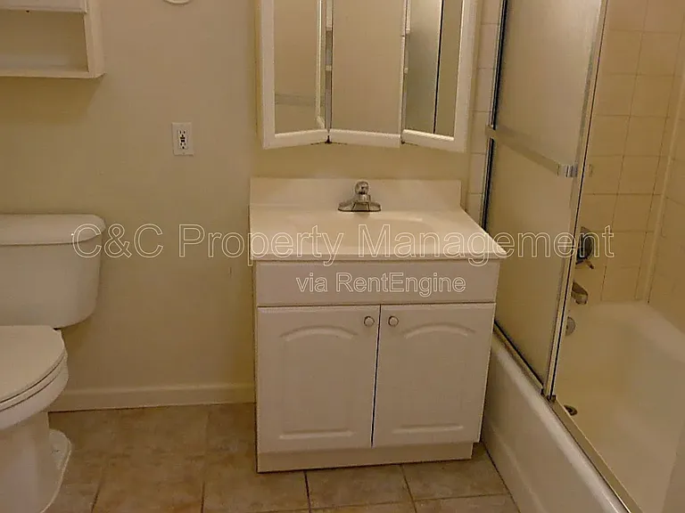 803 Laurel St #10 — Photo 6
