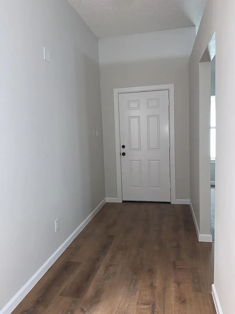 Gorgeously Updated 3 Bedroom 2 Bathroom Home with Garage! — Photo 3