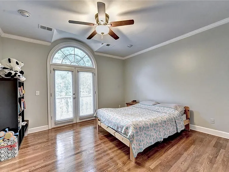 645 Falls Bay Ct — Photo 44