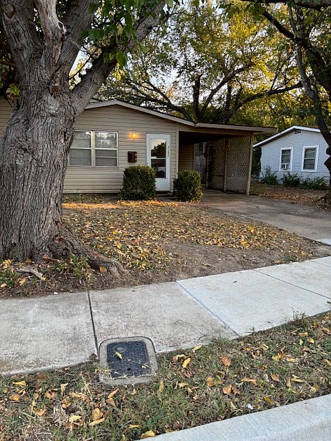 1st image of 7132 Oak Park Dr