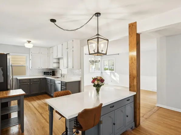 2924 Florida Ave S, Saint Louis Park, MN 55426