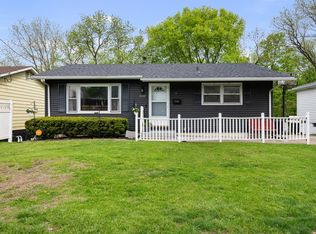 2122 Cody St, Bettendorf, IA 52722