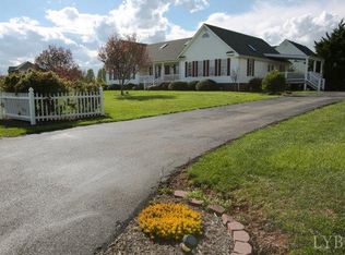 1051 Jeb Stuart Pl, Forest, VA 24551