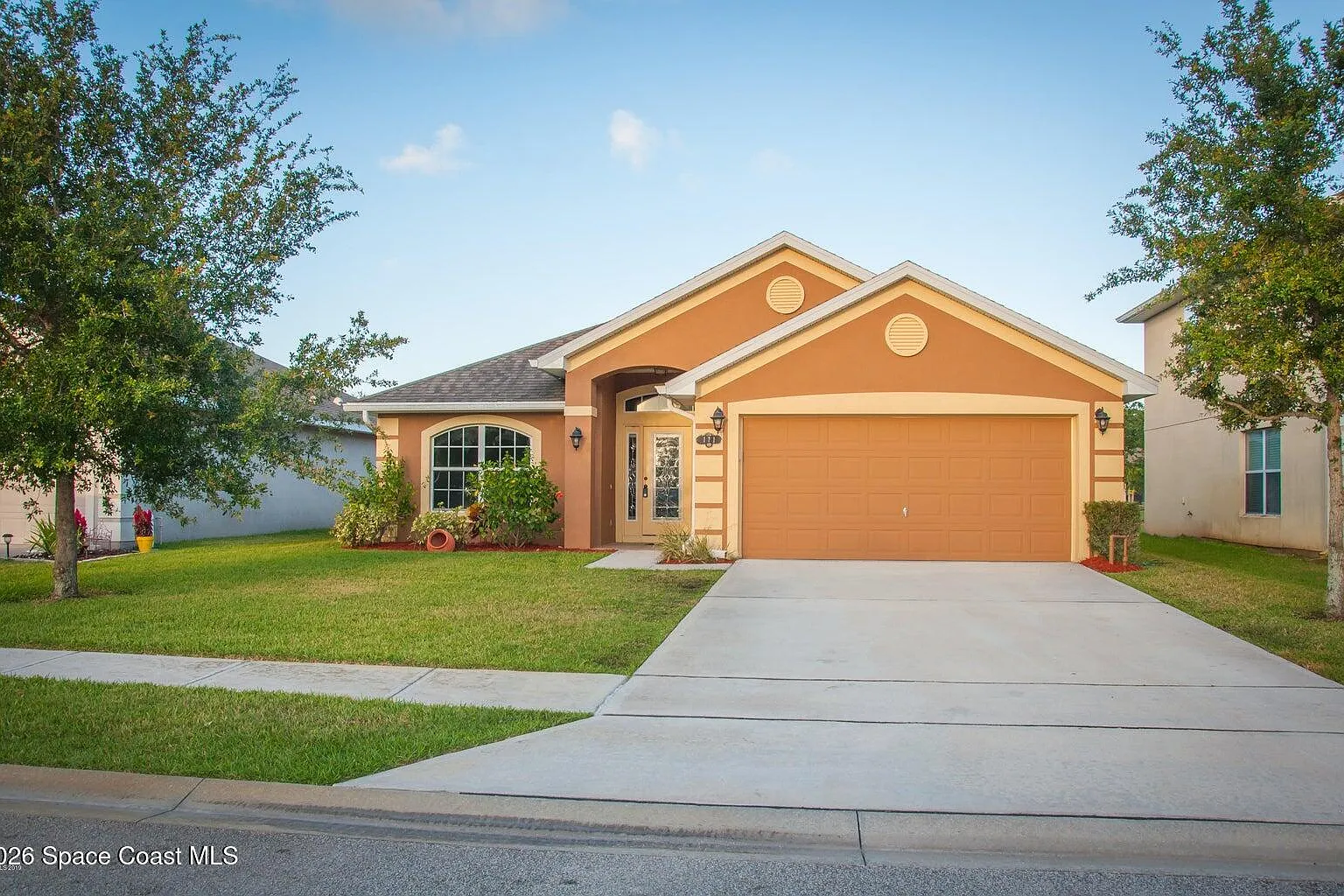 4 bed, 1822 sqft, $2,100 — Photo 1