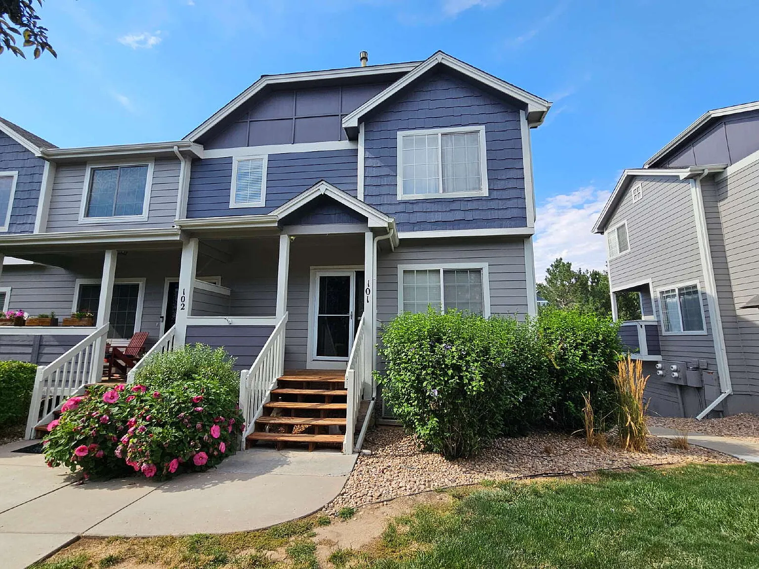 2 bed, 2.5 bath, 1488 sqft, $2,400 — Photo 1
