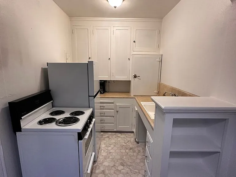 The Windermere Apartments — Photo 4