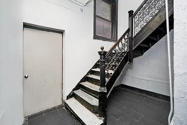 Rented by Compass | media 6