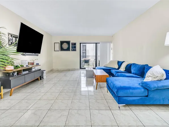 4040 N Hills Dr APT 20, Hollywood, FL 33021