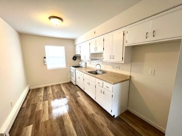 185 Sherman Ave #16