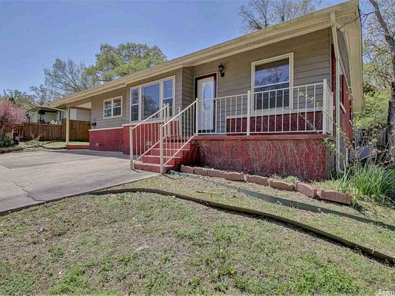 3rd image of 3721 Idlewild Ave