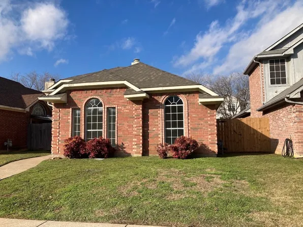 4320 Sierra Dr, Grand Prairie, TX 75052