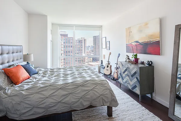 Rented by Compass | media 21