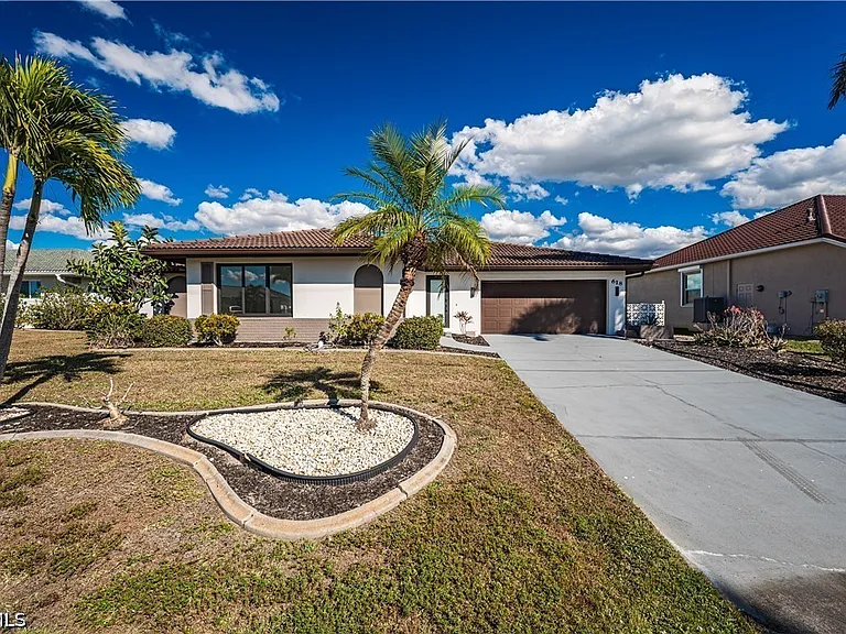 618 Santa Margerita Ln — Photo 1