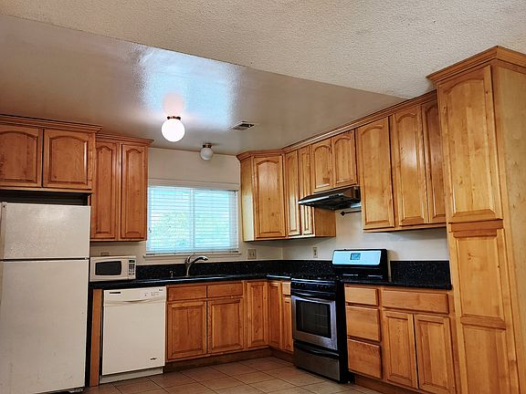 2nd image of 2547 Rambling Ct