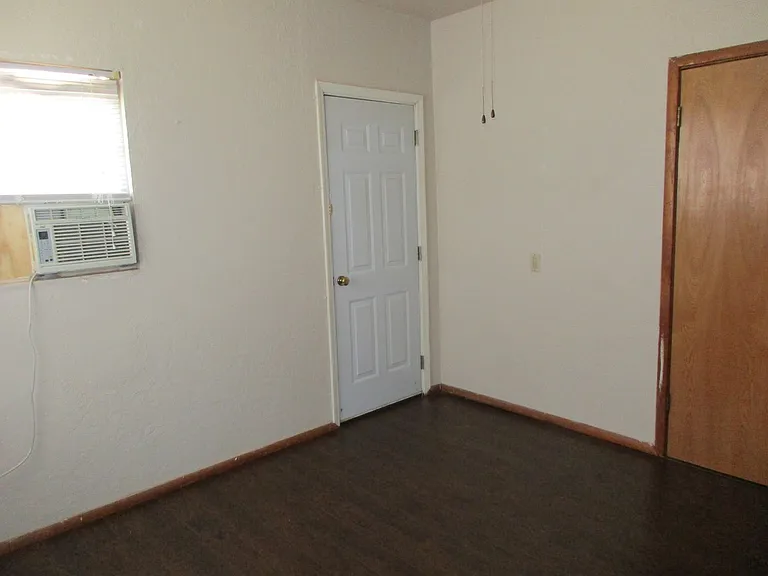 1006 N Bradley St — Photo 14