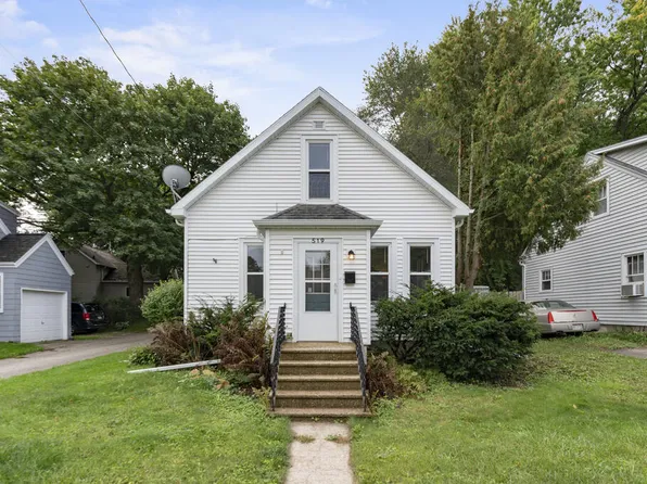 519 W Maple St, Sturgeon Bay, WI 54235