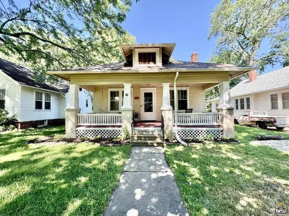 1319 SW Plass Ave, Topeka, KS 66604