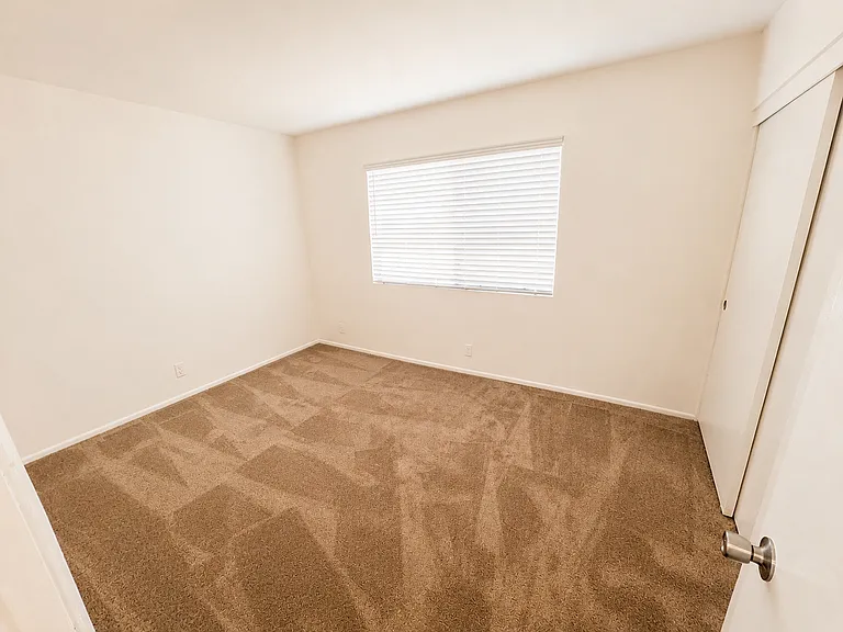 The Del Ciervo Apartments — Photo 45