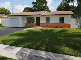 7699 SW 3rd St, North Lauderdale, FL 33068