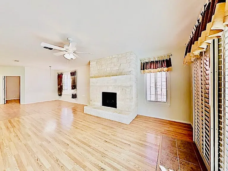 12710 Cascade Hls — Photo 4