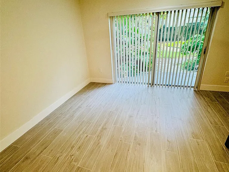 805 W Oakland Park Blvd #E5 — Photo 15