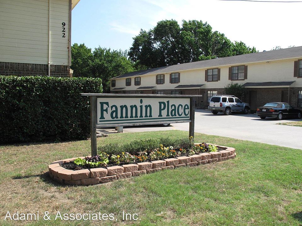 1st image of 922 Fannin St APT 108