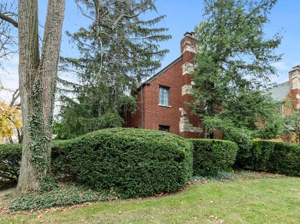 10658 S Prospect Ave, Chicago, IL 60643