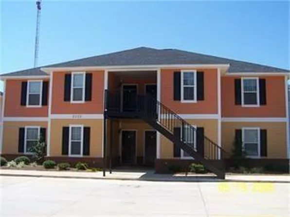 2528 Hilltop Dr, Albany, GA 31707